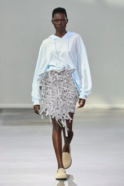 Look 33